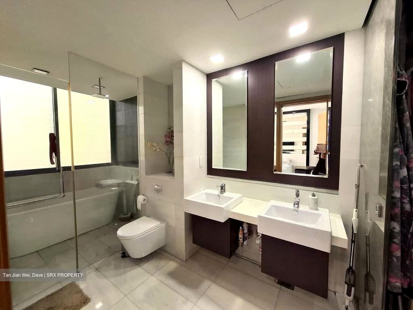 Hillcrest Villa (D11), Terrace #625298251